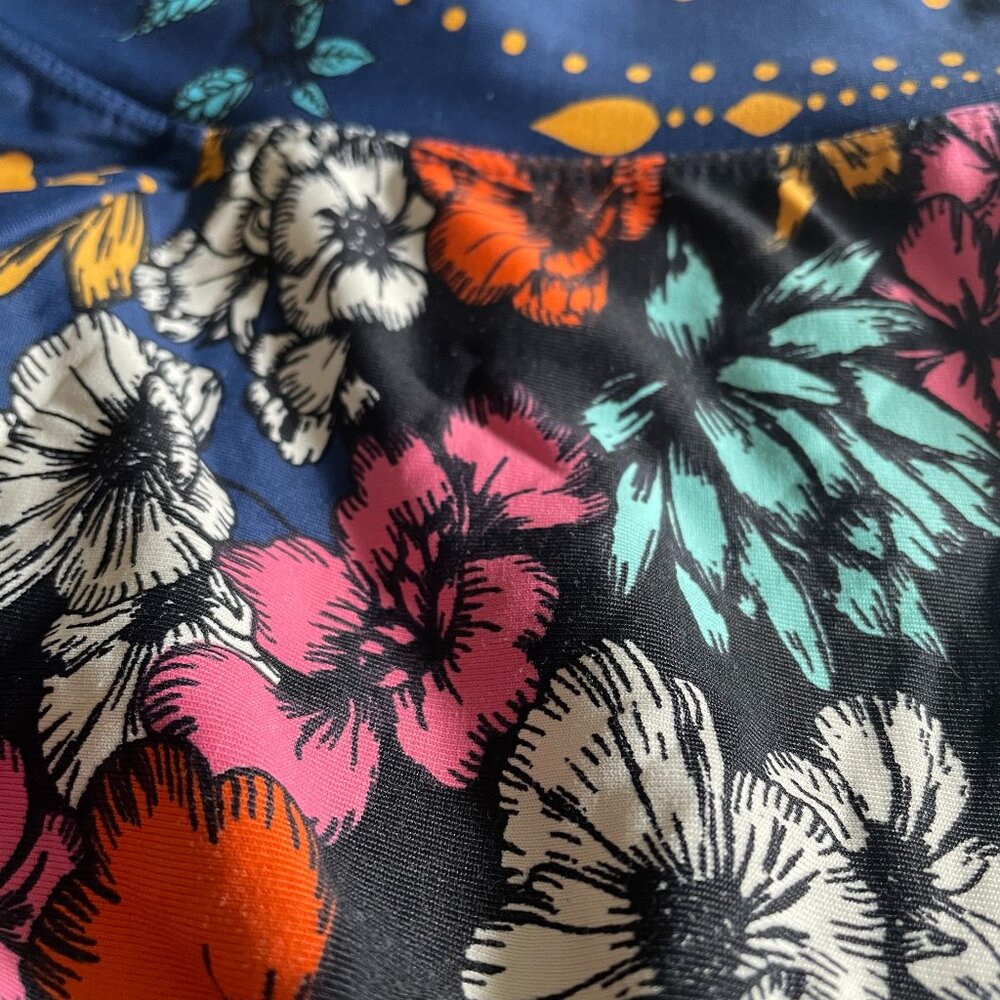 Liquido Active Leggings, Royal Blue with Floral Pattern